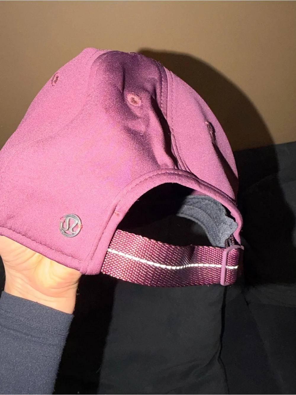 Burgundy lululemon hat